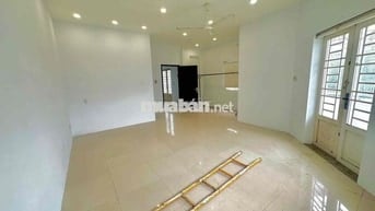 Cho thuê phòng 104 Cao Lỗ P4 Q8  Lh: ***     giờ giấc tự do  ,