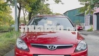 Hyundai i30 CW 2011 Đỏ