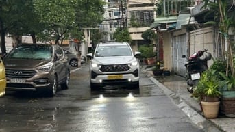 BÁN NHÀ GẦN ĐƯỜNG NGUYỄN VĂN THƯƠNG ( D1 cũ ) GIÁ 10.7 TỶ