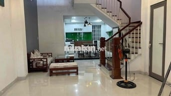 nhà 2 tầng MT ĐẶNG HUY TÁ - Hoà Minh, 2 phòng ngủ, 2wc có nội thất
