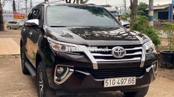 Toyota Fortuner 2017 đk 2018 sàn dầu 1 chủ
