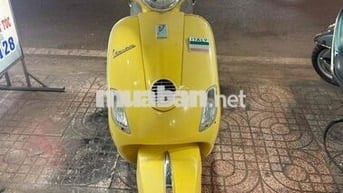 Piaggio Vespa màu Vàng BSTP