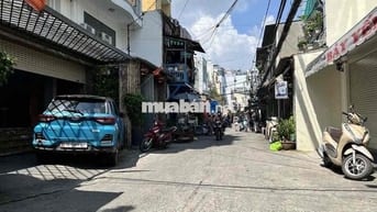 82m2- Vũ Tùng- Ngang gần 6m cách Mt 20m- Oto sát nhà- ko lỗi -8ty95