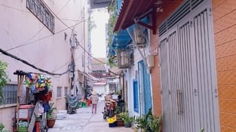 Cho thuê nhà Hẻm 900 Trần Hưng Đạo. DT : 25m, 2 phòng ngủ. 2wc