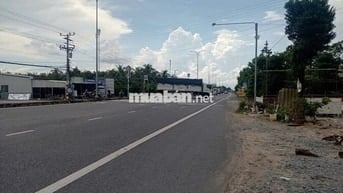 Bán đất MT Quốc lộ 1A, P2, Thị Xã.Cai Lậy,  Tiền Giang,  4200m