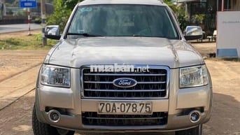 Ford Everest 2008 số sàn màu Vàng cát