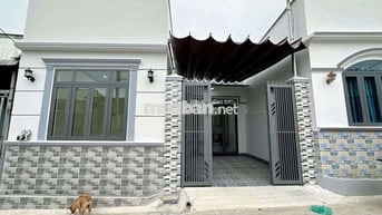 Bán nhà cấp 4 SHR , dt 108m2 MT 6m đường Huỳnh Bá Chánh giá 750triệu