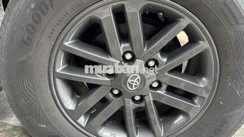 Toyota Fortuner 2016 2.4G 4x2 MT - 120000 km