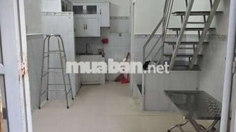 Cho thuê nhà nguyên căn gần chợ Tân Quy có 2 máy lạnh trống sẵn