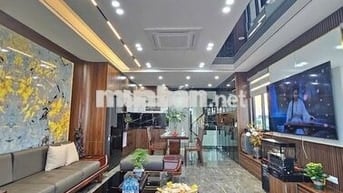 Oto 7chỗ vào nhà, kinh doanh, mặt tiền 5.2m phố Kim Đồng, sổ đỏ nở hậu