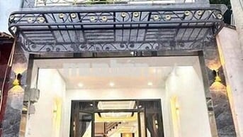 KHU VỰC AN NINH TRUNG TÂM - Ô TÔ ĐẬU TRƯỚC CỬA - NGUYỄN DUY PHƯƠNG