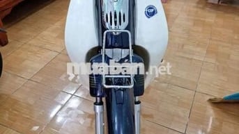 Honda Super Cub 50 Xanh trắng