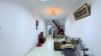 Cho thuê nhà Đ.Đ.T.Nghi hẻm 4m(0XH) Nguyễn Thông, P.9, Q.3 giá 13.5tr