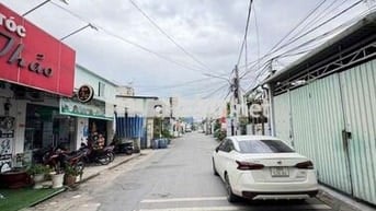 7tỷ8NHÀ MẶT TIỀN KHU SÂN VẬN ĐỘNG DĨ AN