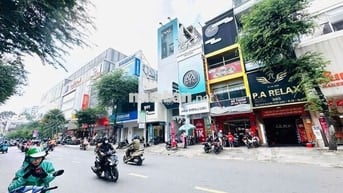 CHO THUÊ NHÀ MẶT TIỀN ĐƯỜNG SƯ VẠN HẠNH, P12, Q 10 - GẦN VẠN HẠNH MALL