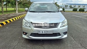 Toyota Innova 2013 2.0E  Xe Rin Đẹp Keng
