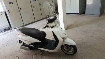 Xe tay ga HONDA lead trắng biển 30 máy zin êm