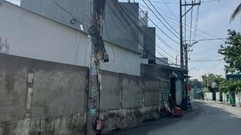 Bán nhà mặt đường ô tô , p Phú Hữu  Nhánh Đ. Nguyễn Duy Trinh 