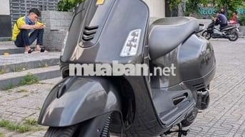 Piaggio Vespa GTS Super 125 Xám