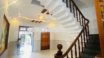 Bán nhà 3 tầng Bùi Thiện Ngộ đường 7.5m Hòa Xuân Đà Nẵng