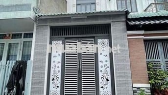 Nhà 2 lầu mới trục chính hẻm Trần Hưng Đạo