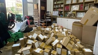 TUYỂN LDPT gói hàng , quà, hộp dịp lễ và cuối năm