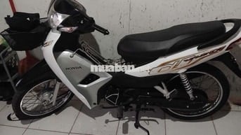 Honda Wave 110 2018 Trắng đen