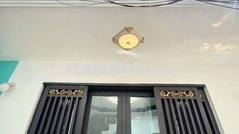 Cần bán nhà chính chủ đang ở tiện ích xung quanh gần chợ