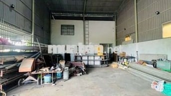 Cho Thuê Kho
Góc 200m2 KDC Đông Phú HG Cách Trung Tâm Cần Thơ 7Km