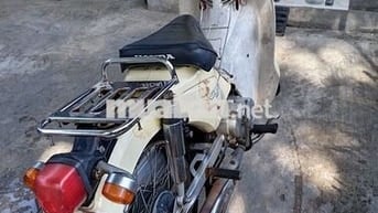 Cup năm nữ cấp 3, mới, Đề đèn còi nhan xịn sò.