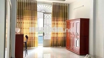 Cho thuê phòng trong nhà nguyên căn