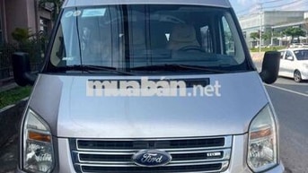 Ford Transit 2015 Luxury xe chở nhân viên đi kỹ