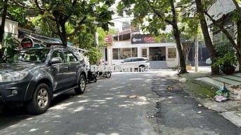 Cho thuê Villa Huỳnh Đình Hai. Bình Thạnh (9x10m) ở, làm quán CF , VP.