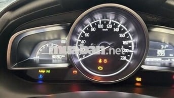 Mazda 2 2022 Luxury - 3800 km