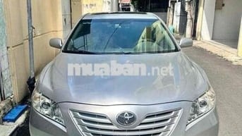 Toyota Camry 2.4 bản cửa nóc