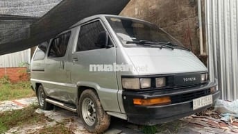 Xe Toyota 7 chỗ giá rẽ