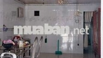 Nhà gác lửng có 3 phòng - phòng khách - phòng ngủ - phòng bếp