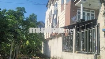 Đất 2 mặt hẻm trước sau ,trước 8m sau 10m