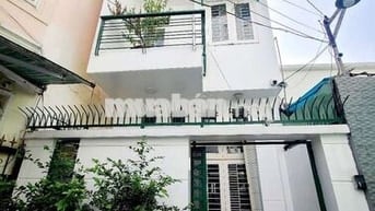 🔥CHO THUÊ NGUYÊN CĂN 1 TRỆT 2 LẦU, SÂN THƯỢNG ĐƯỜNG HOÀNG HOA THÁM