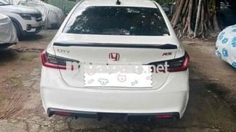 Honda City 2023 RS - 700000 km