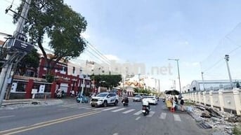 MẶT TIỀN KINH DOANH - ĐƯỜNG TO - KHU SẦM UẤT - CHO LÀM CHDV