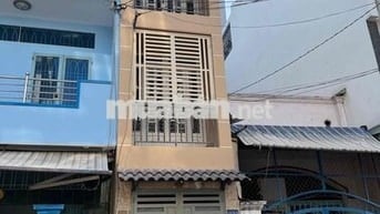 Cho thuê nhà nguyên căn hẻm xe hơi đường Tô Hiệu