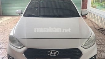 Cần bán Hyundai Accent 2020j