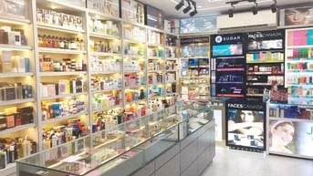 CÔ LINH CẦN GẤP 3 ANH CHỊ LAO ĐỘNG PHỔ THÔNG PHỤ TẠI CỬA HÀNG 