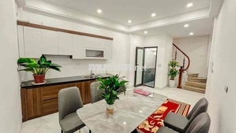 CẦN BÁN NHÀ LẠC LONG QUÂN – NGÕ THÔNG – GẦN HỒ TÂY – Ô TÔ QUA NHÀ