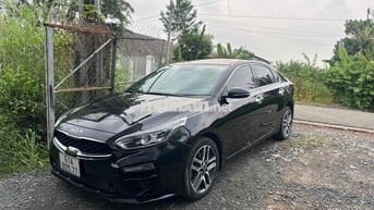 Kia Cerato prenium 2.0 2020 - 75000 km