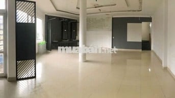 Cho thuê tầng 2 - 70m² trung tâm Pleiku, giá 3 triệu/tháng