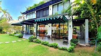 CHO THUÊ VILA MT SƠN TRÀ , GẦN HOÀNG SA CÁCH BIỂN VÀI PHÚT ĐI BỘ