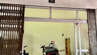 Cho thuê nhà ngõ Văn Hương, Đống Đa, DT 32m2 x 3 tầng, mặt tiền 4,6m