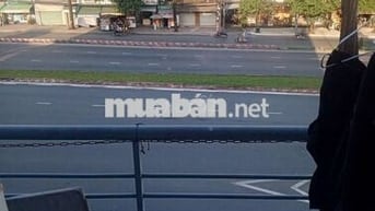 Cho thuê phòng có ban công cửa sổ lớn